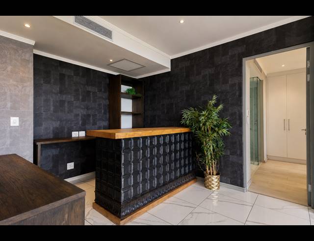 4 BEDROOM PENTHOUSE FOR SALE IN MORNINGSIDE